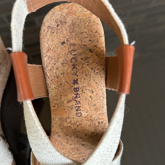 Lucky Brand Marla Natural/Brick Canvas Wedge Sandals, 6.5, in Original Box - Picture 5 of 13